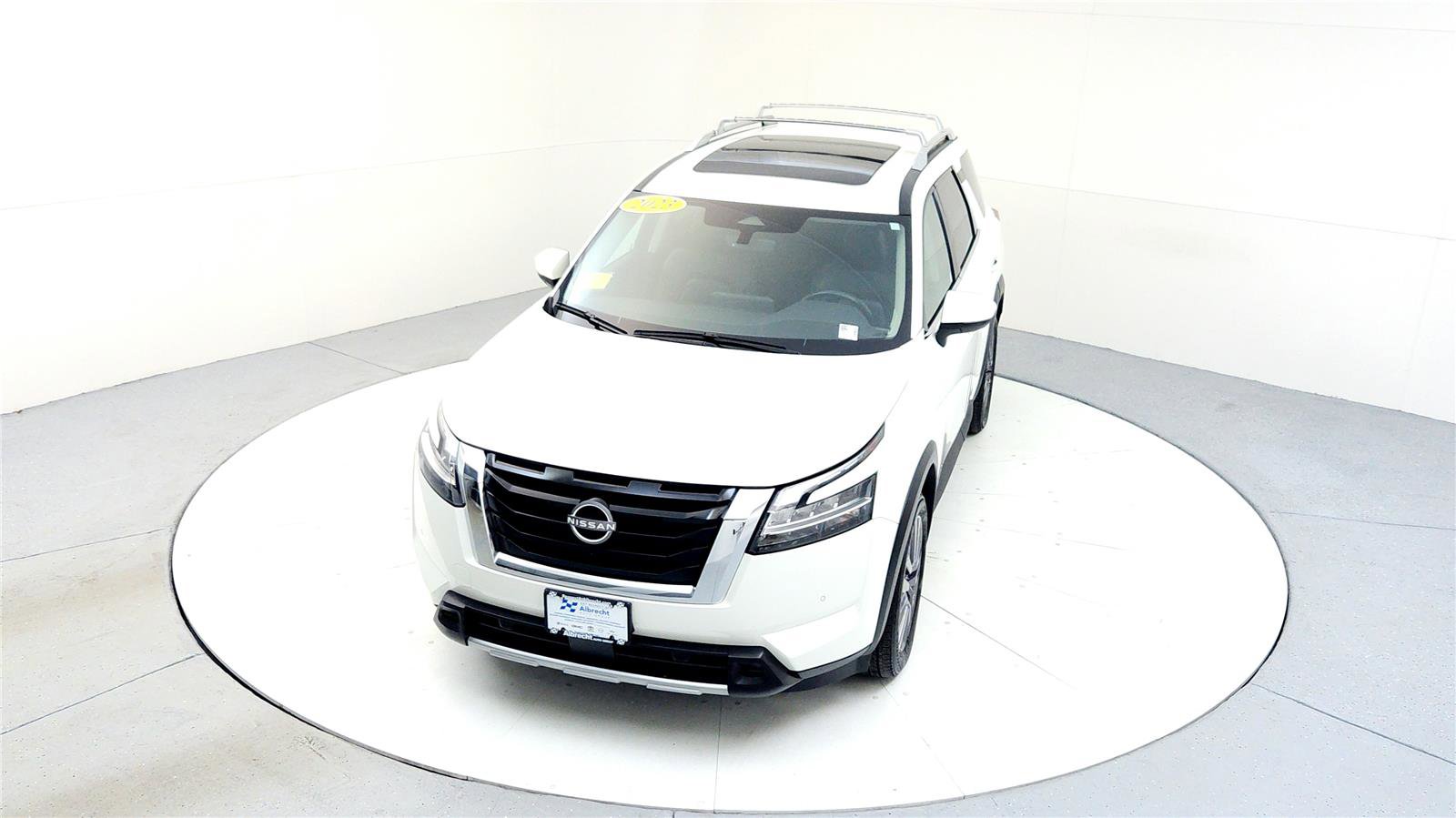 Used 2023 Nissan Pathfinder SL w/ SL Premium Package image 14