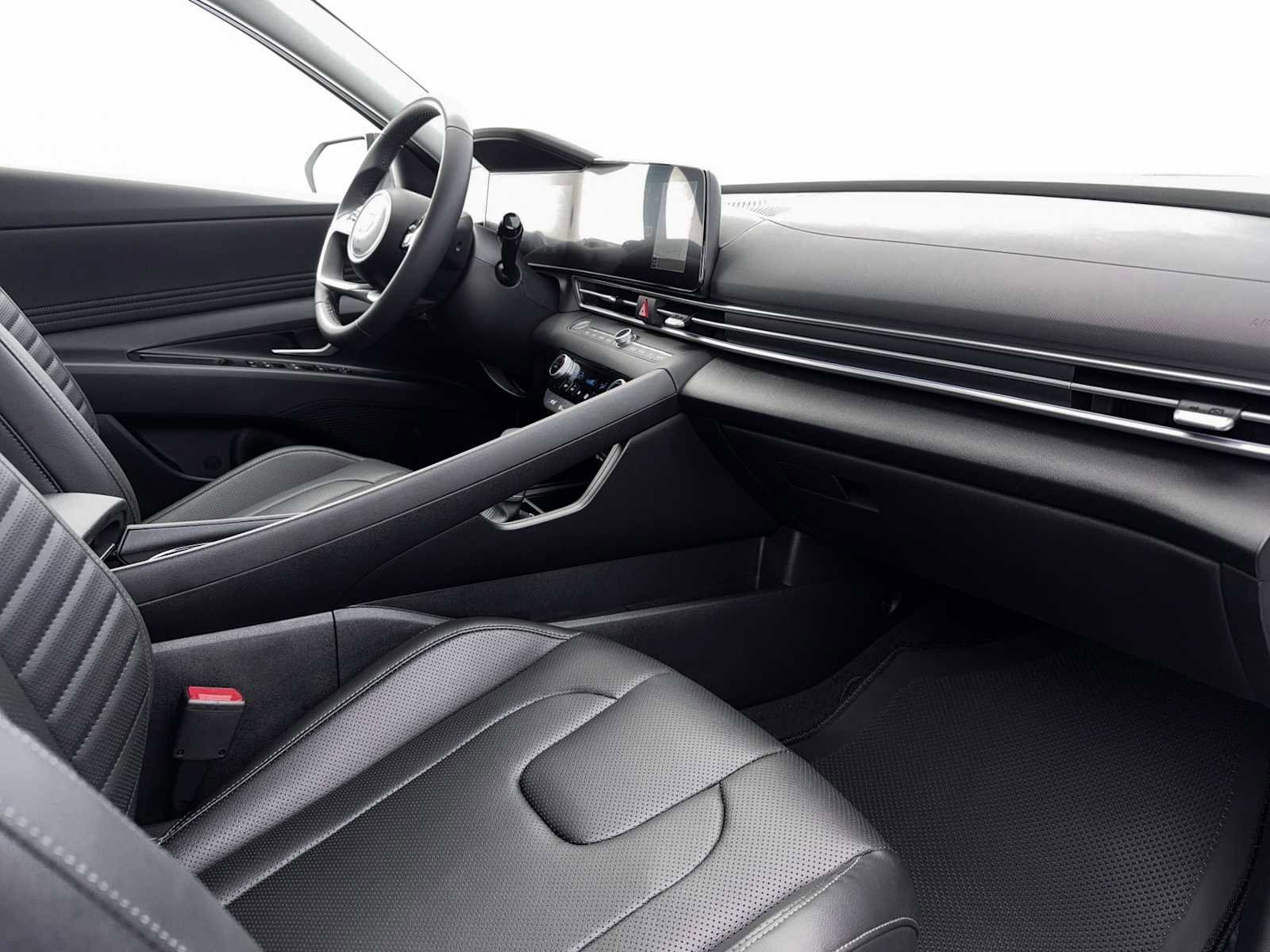 New 2026 Hyundai Elantra Limited image 15