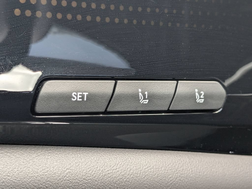Used 2025 Kia Carnival SX Prestige FWD image 37
