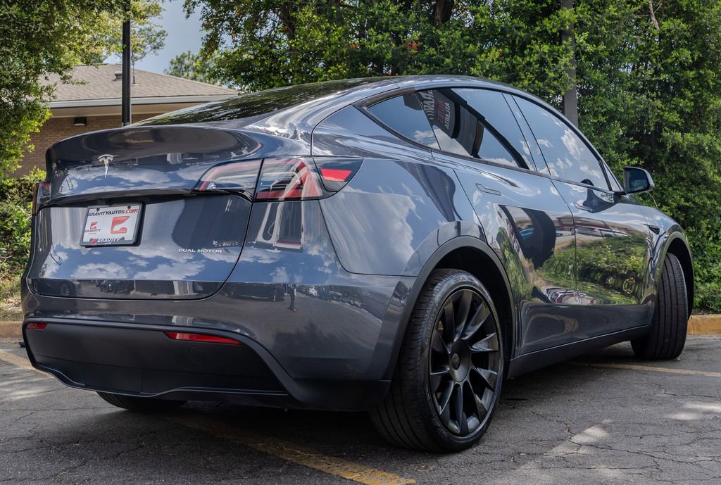 Used 2023 Tesla Model Y Long Range image 28