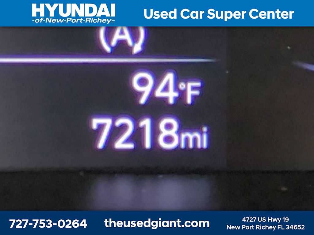 Used 2025 Hyundai Elantra SE FWD image 27