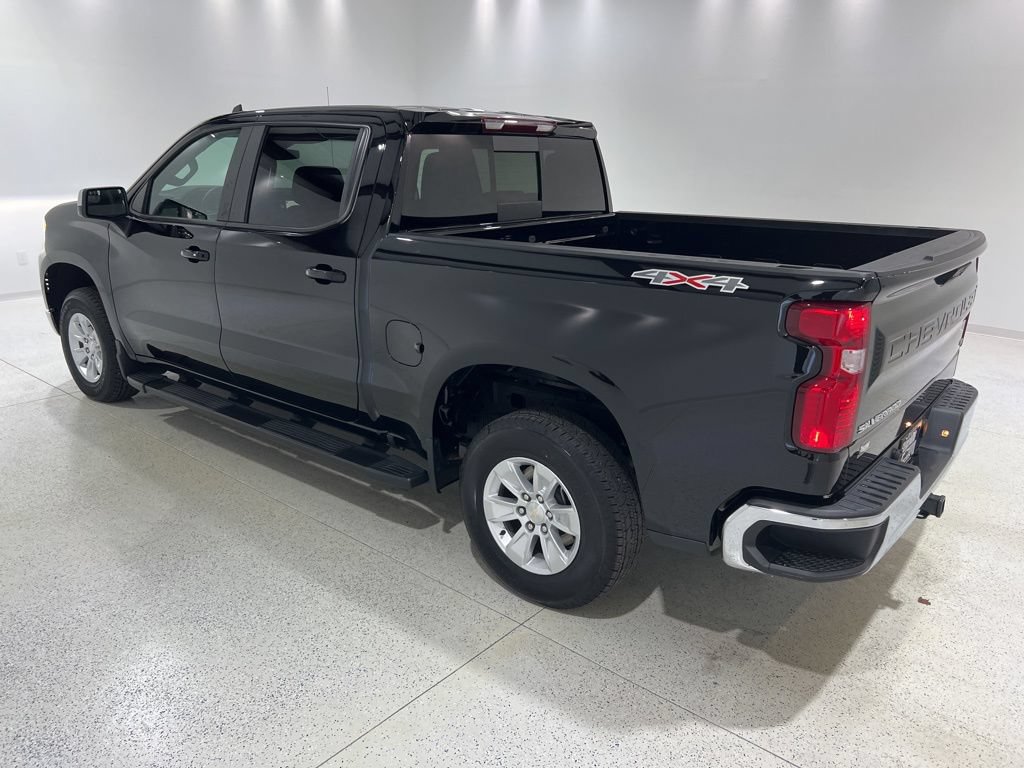 Used 2024 Chevrolet Silverado 1500 LT w/ Leather Package AWD/4WD image 3