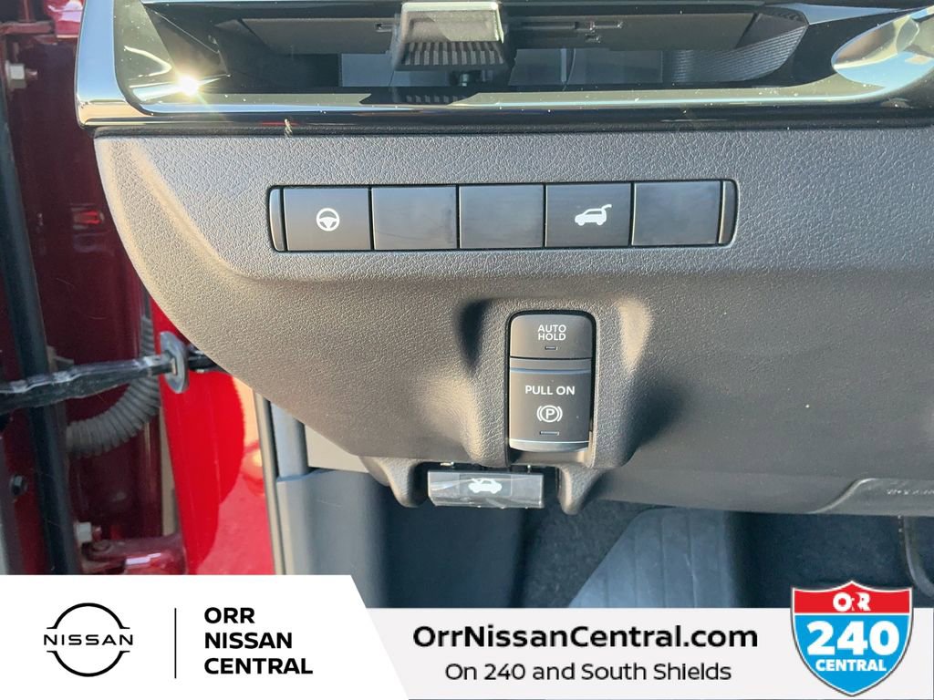 Used 2025 Nissan Murano SV FWD image 18