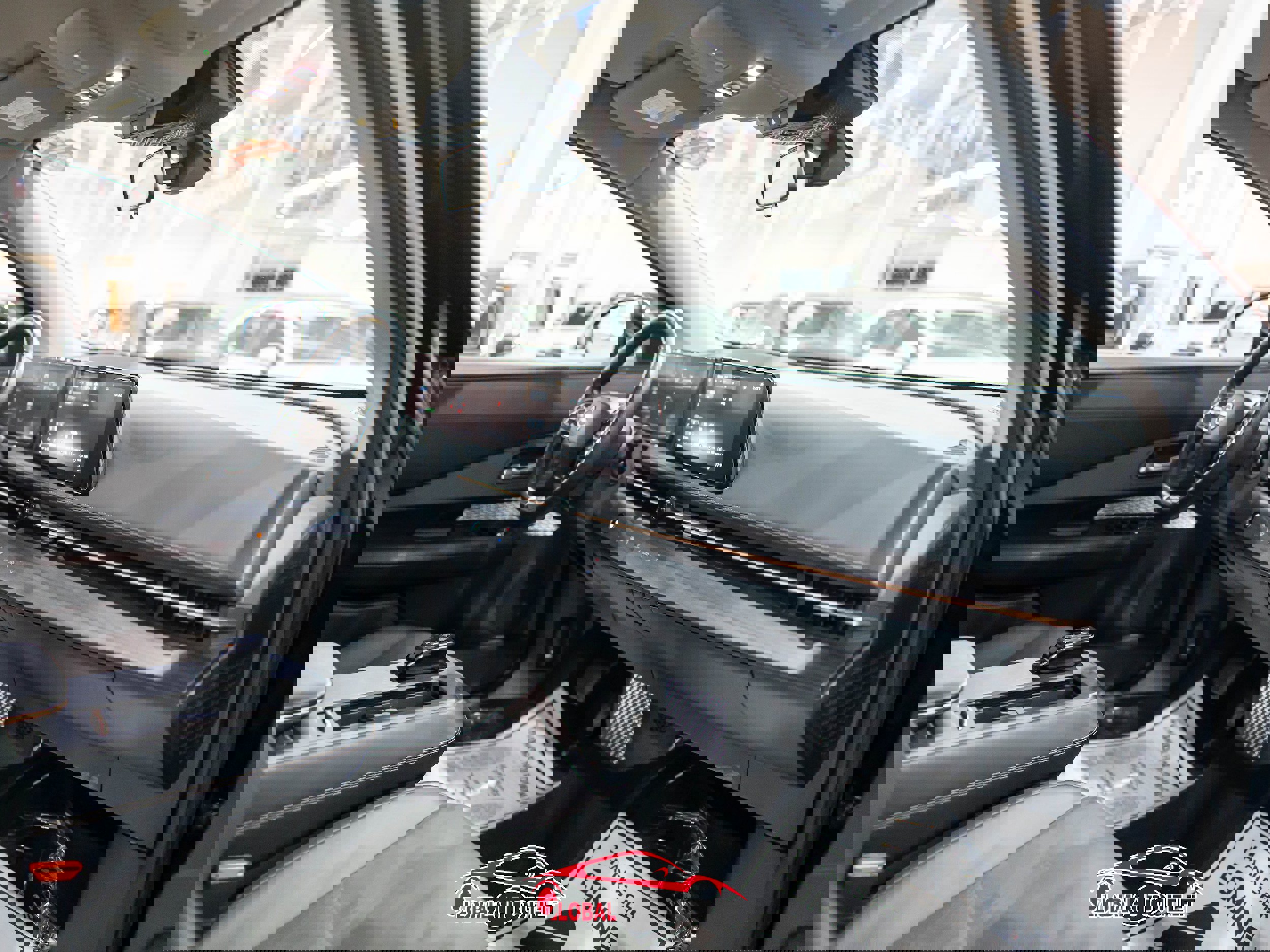 Used 2023 Nissan Ariya AWD image 15