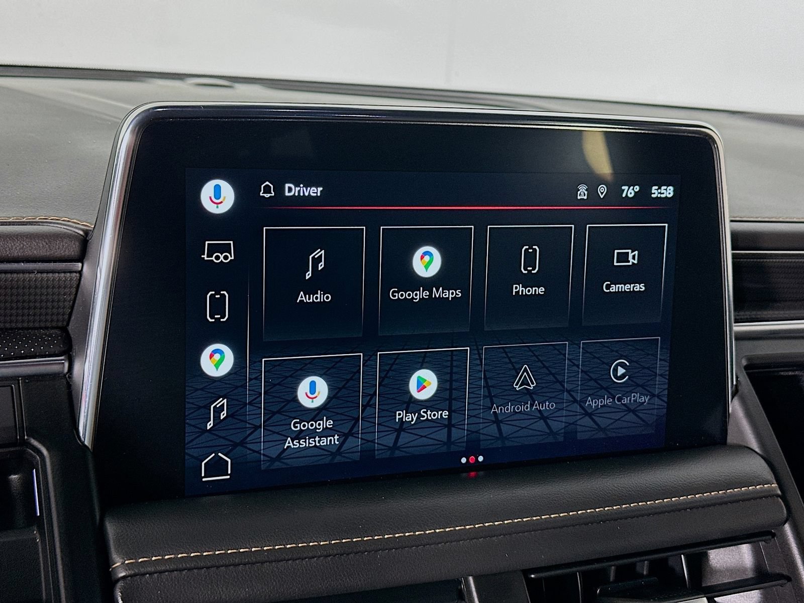 Used 2022 GMC Yukon XL AT4 AWD/4WD image 15