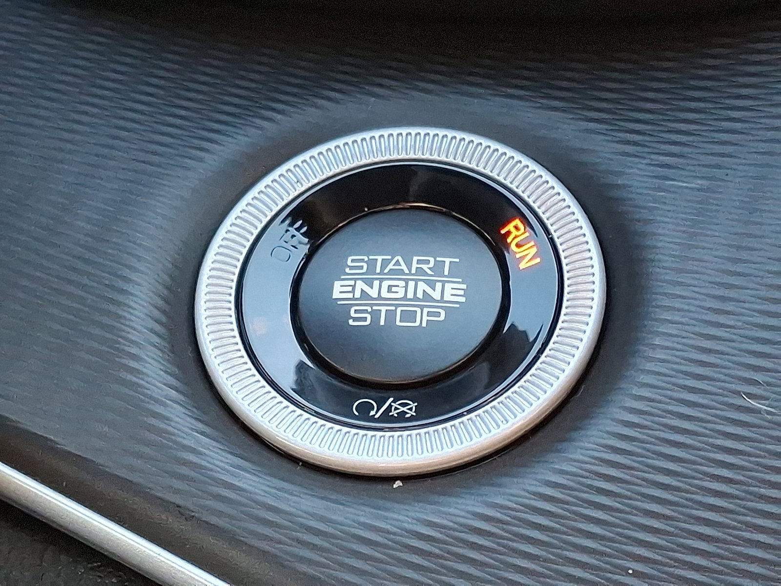 New 2025 Jeep Grand Cherokee Laredo X image 15