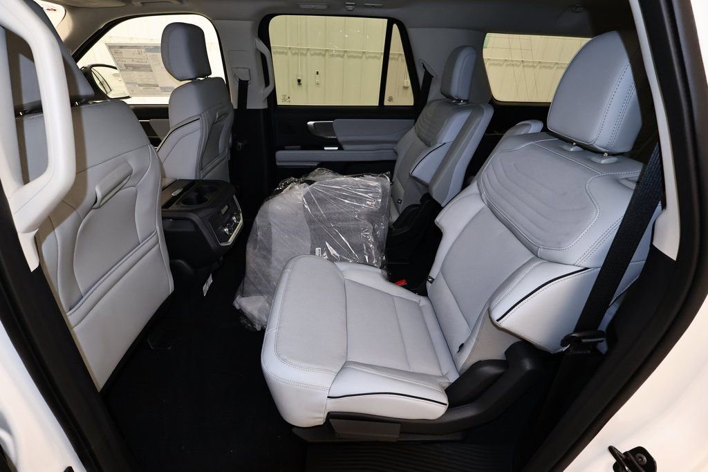 New 2025 Ford Expedition Max Platinum w/ Platinum Ultimate Package image 13