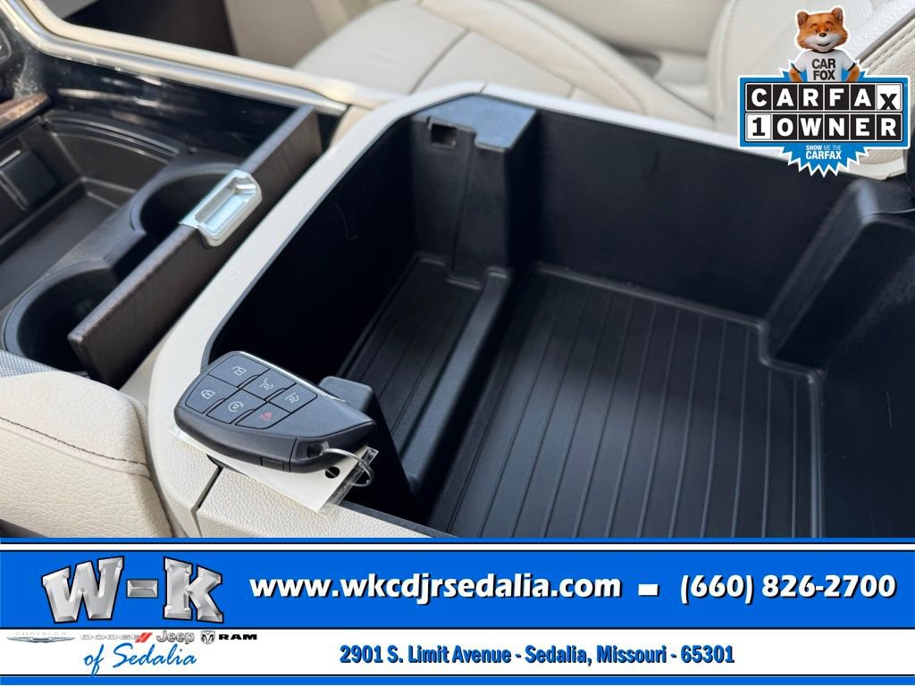 Used 2023 GMC Yukon XL Denali AWD/4WD image 24