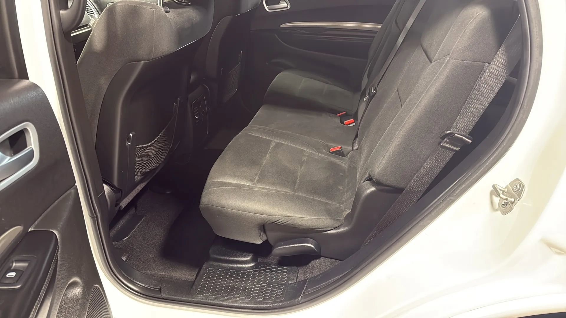 Used 2020 Dodge Durango SXT AWD/4WD image 11