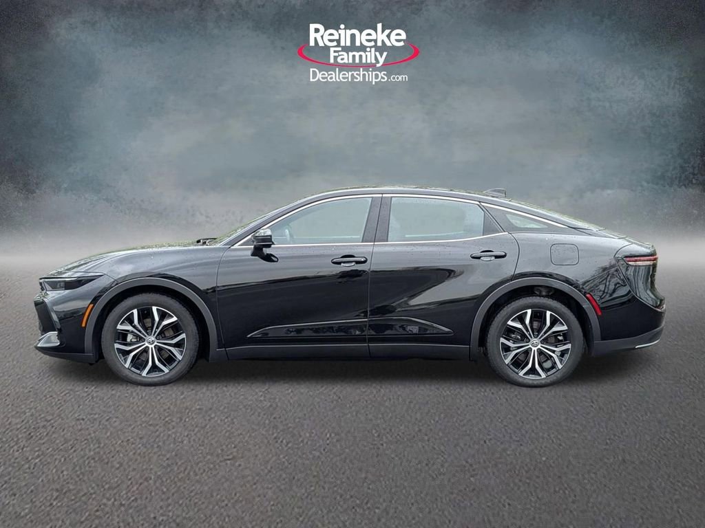 Used 2023 Toyota Crown Limited image 9