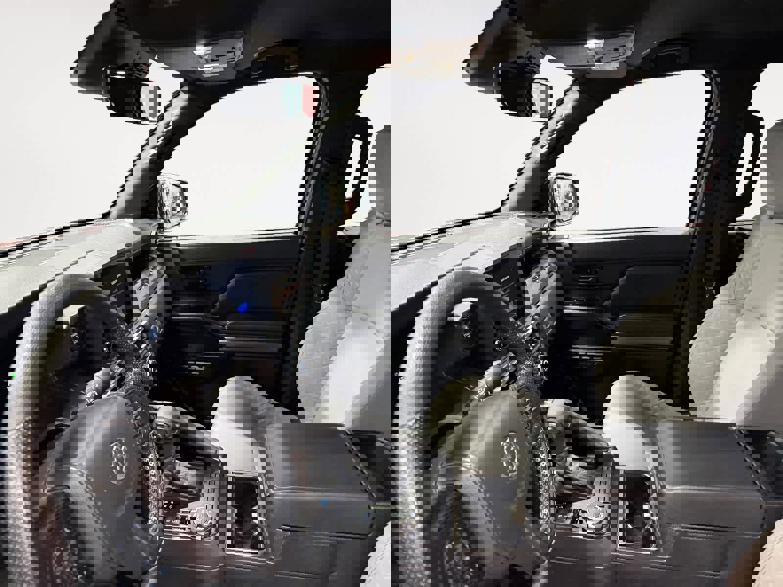 Used 2025 Toyota Tacoma SR5 image 10