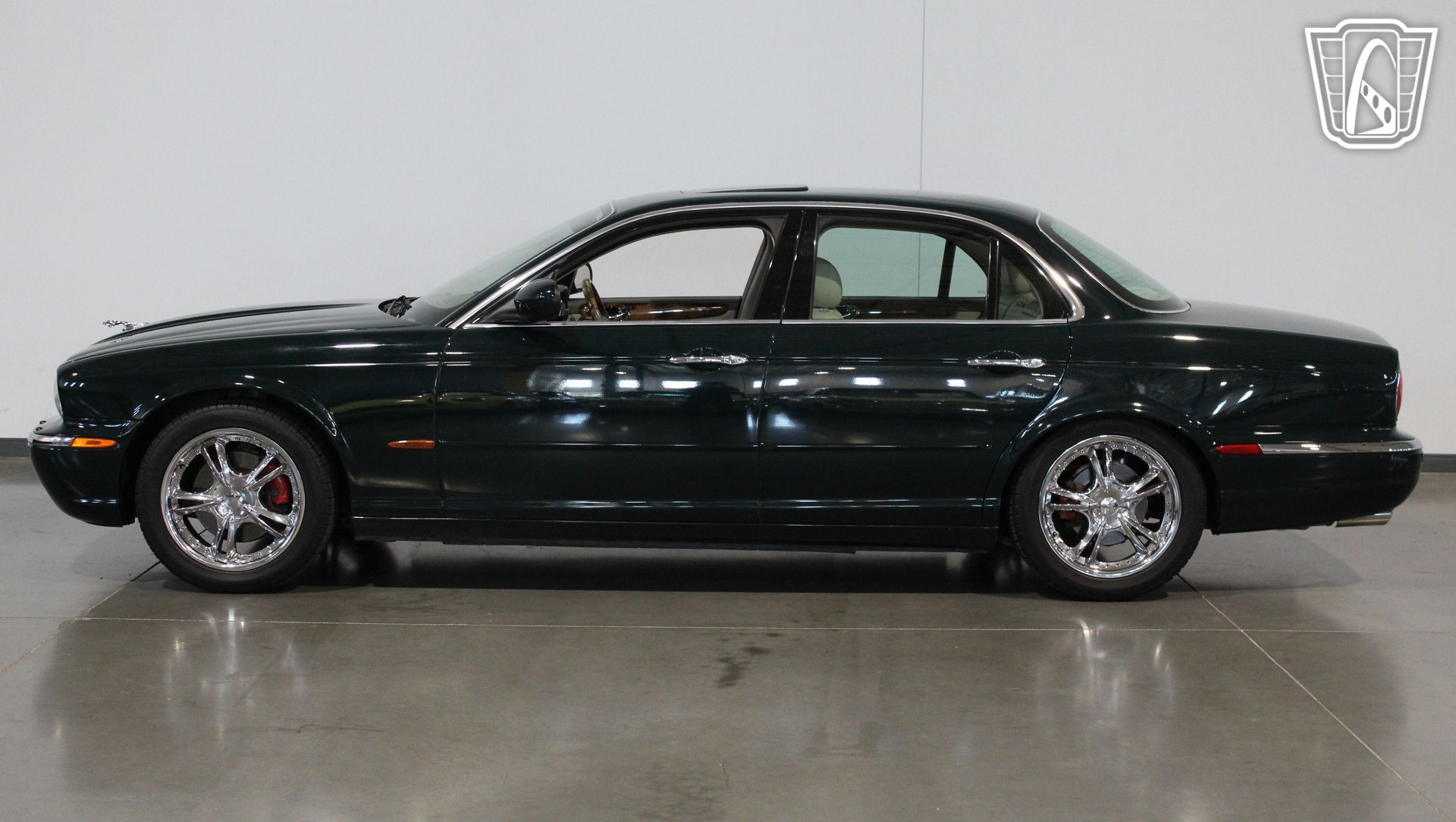 Used 2004 Jaguar XJ8 RWD image 27
