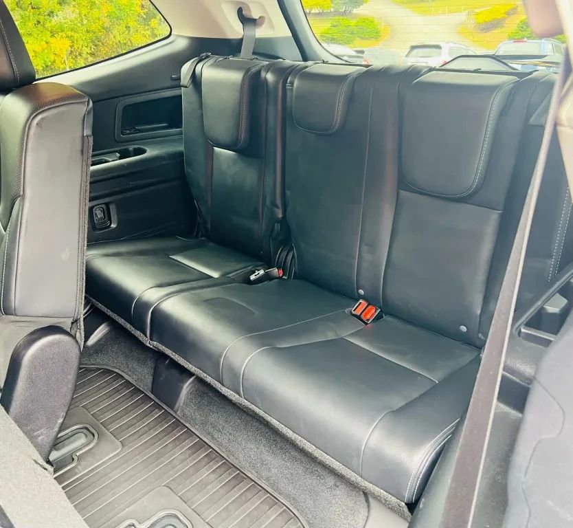 Used 2020 Subaru Ascent Limited image 24