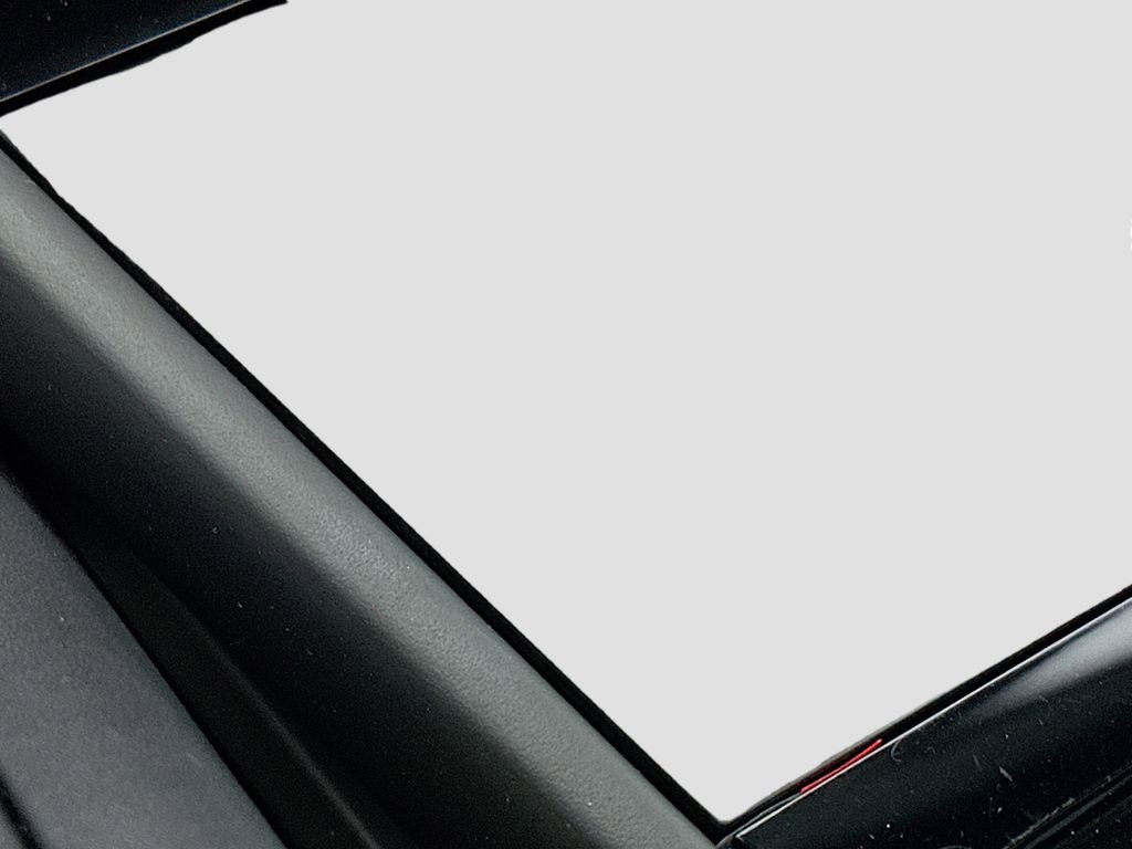 Used 2025 Porsche Cayenne GTS image 23