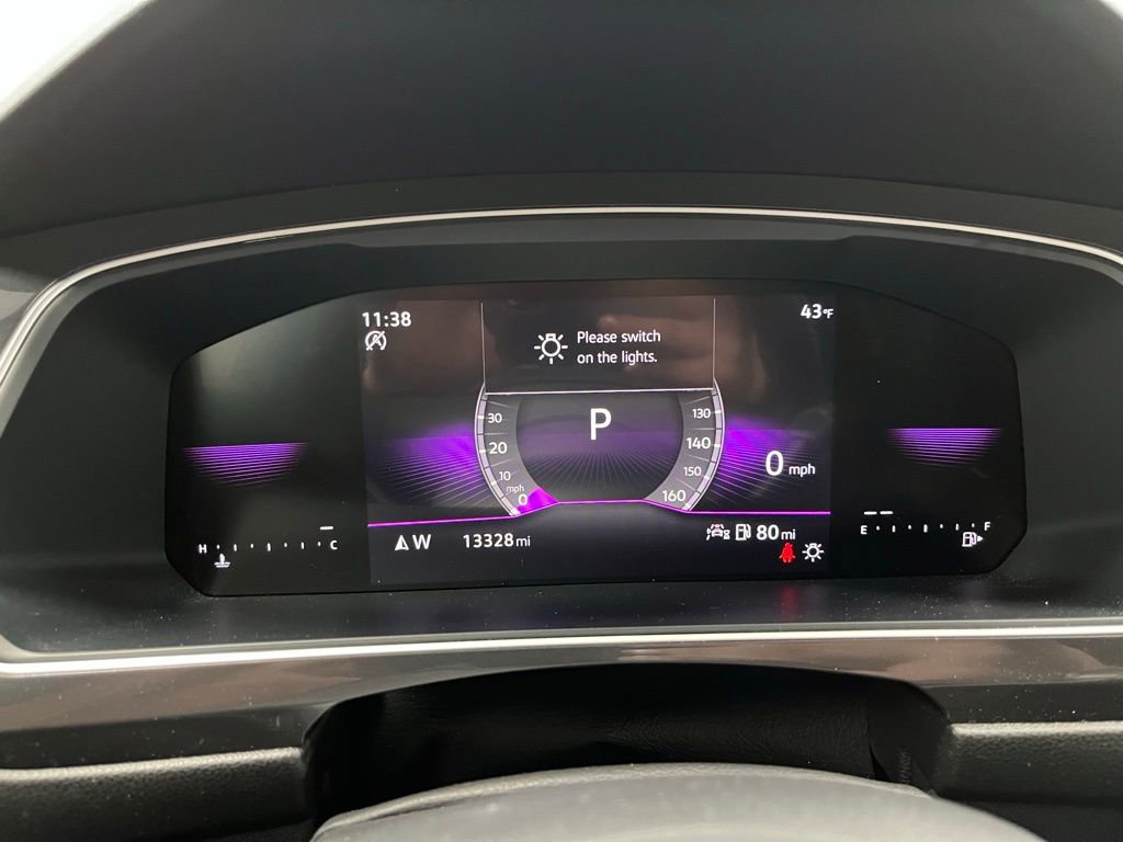 Certified 2024 Volkswagen Tiguan SE R-Line FWD image 22