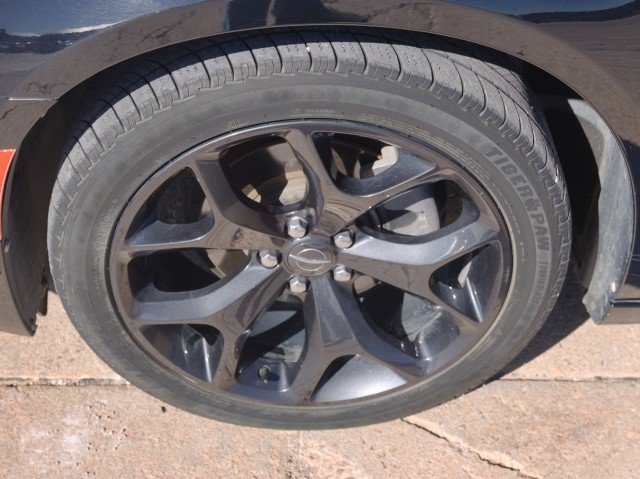 Used 2021 Chrysler 300 Touring w/ Sport Appearance Package RWD image 11