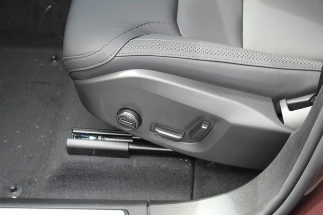 New 2026 Volvo XC60 B5 Plus w/ Protection Package Premier image 13