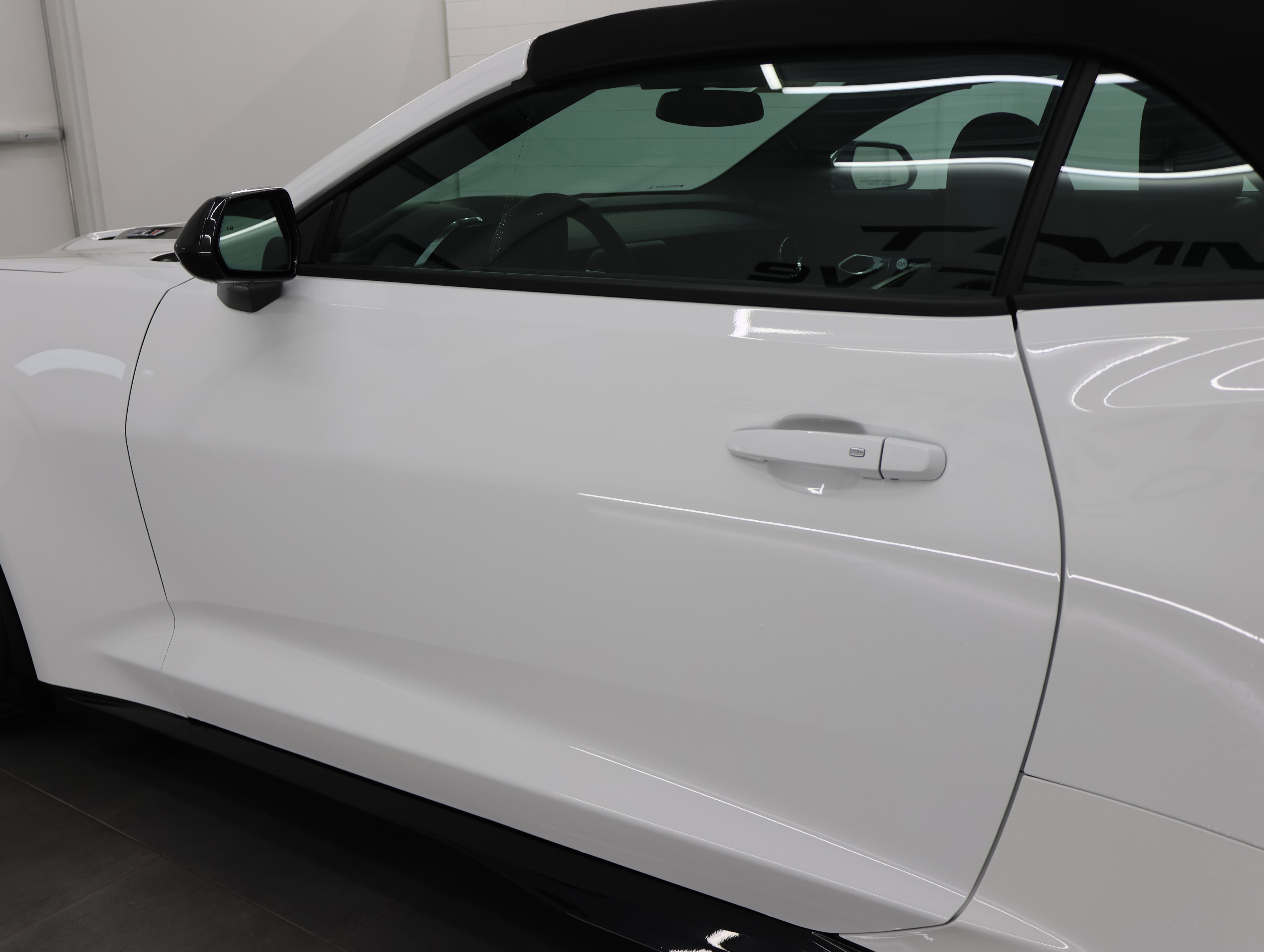 Used 2018 Chevrolet Camaro ZL1 RWD image 33
