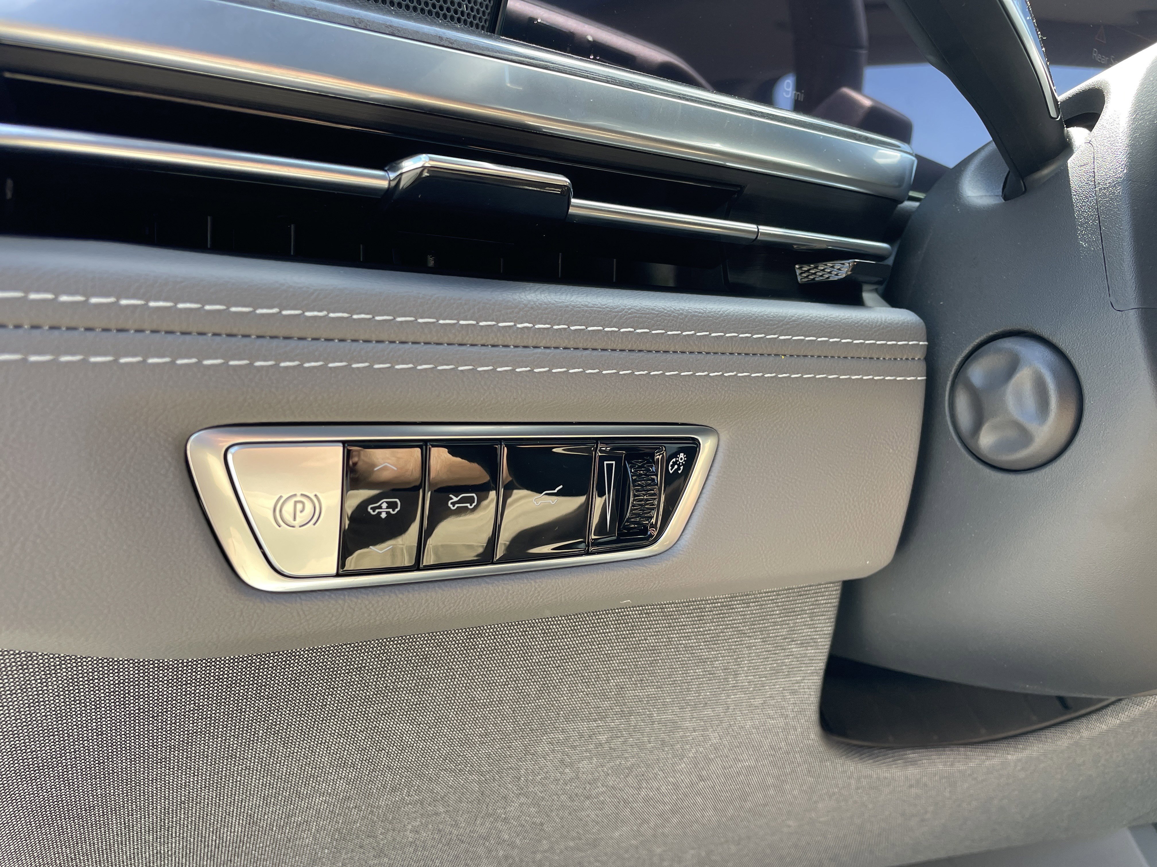 New 2026 Cadillac Escalade IQ Luxury 1 image 29