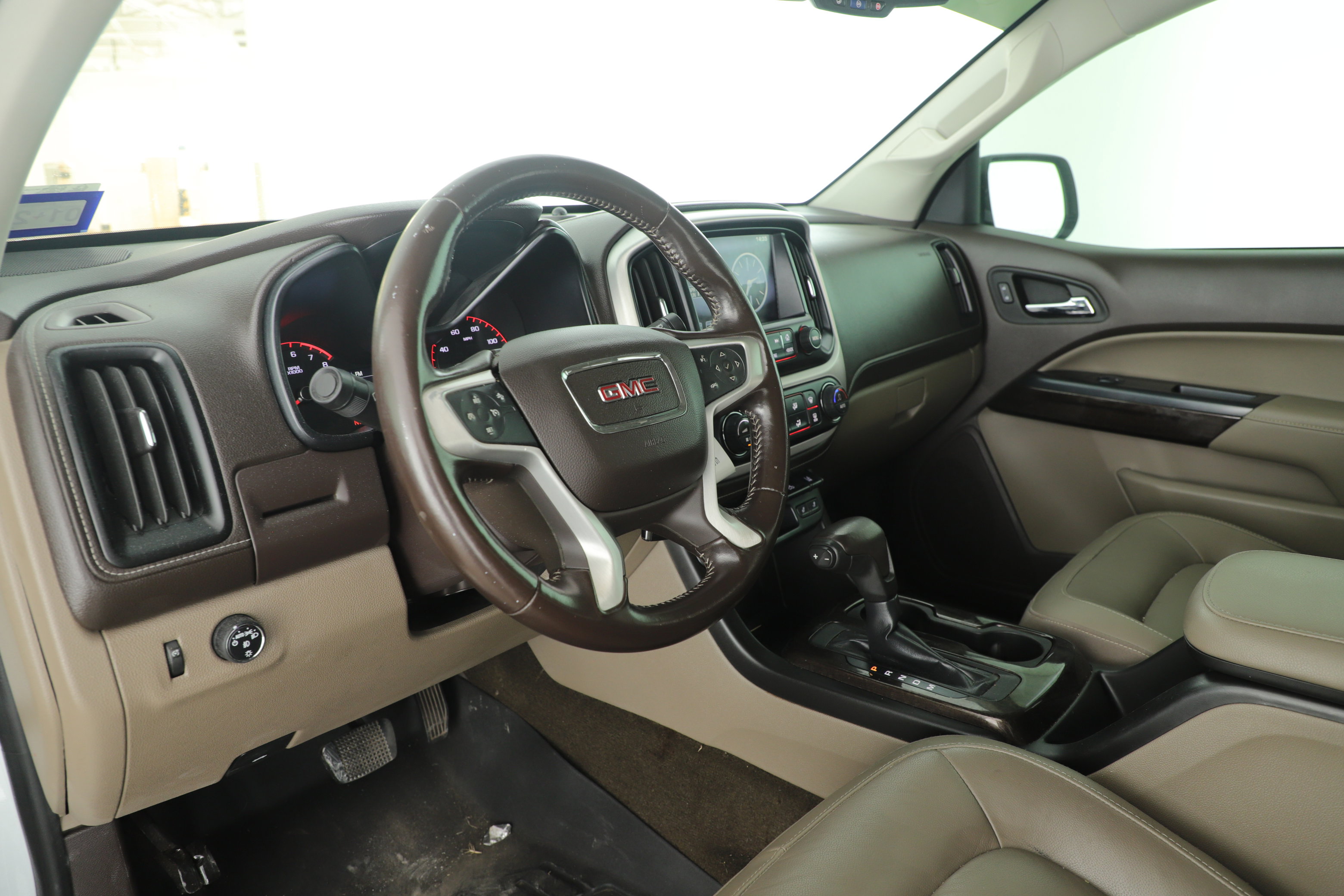 Used 2015 GMC Canyon SLT w/ Driver Alert Package RWD image 19