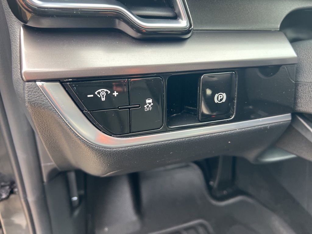 Certified 2024 Kia Sportage EX image 49