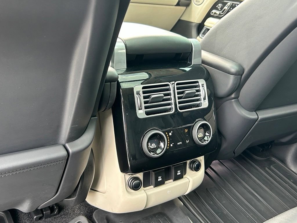 Used 2020 Land Rover Range Rover HSE AWD/4WD image 32