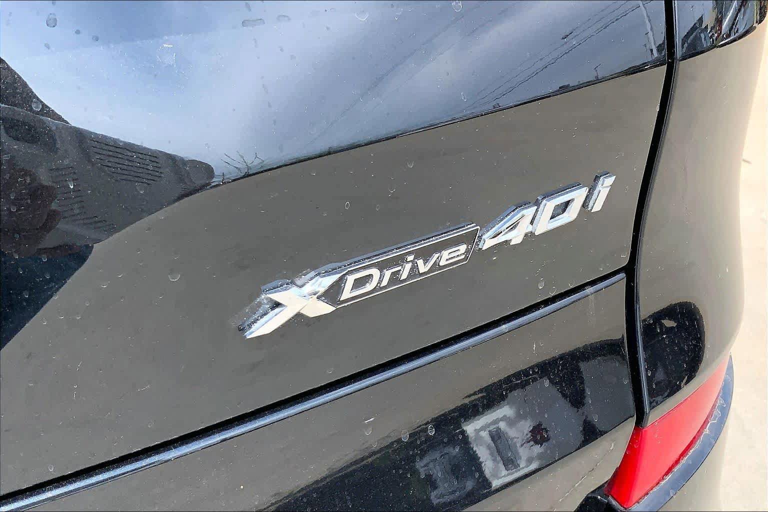 Used 2021 BMW X5 xDrive40i w/ M Sport Package image 9