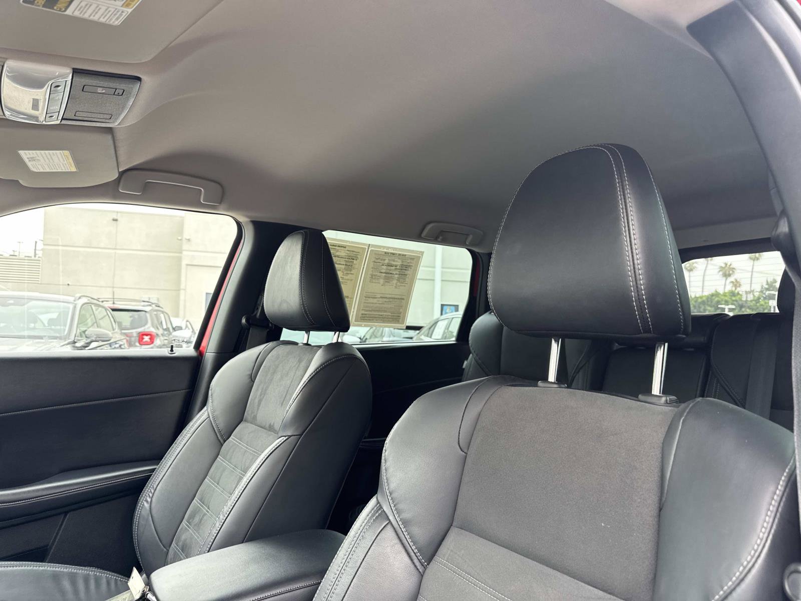 Used 2023 Mitsubishi Outlander SE FWD image 17