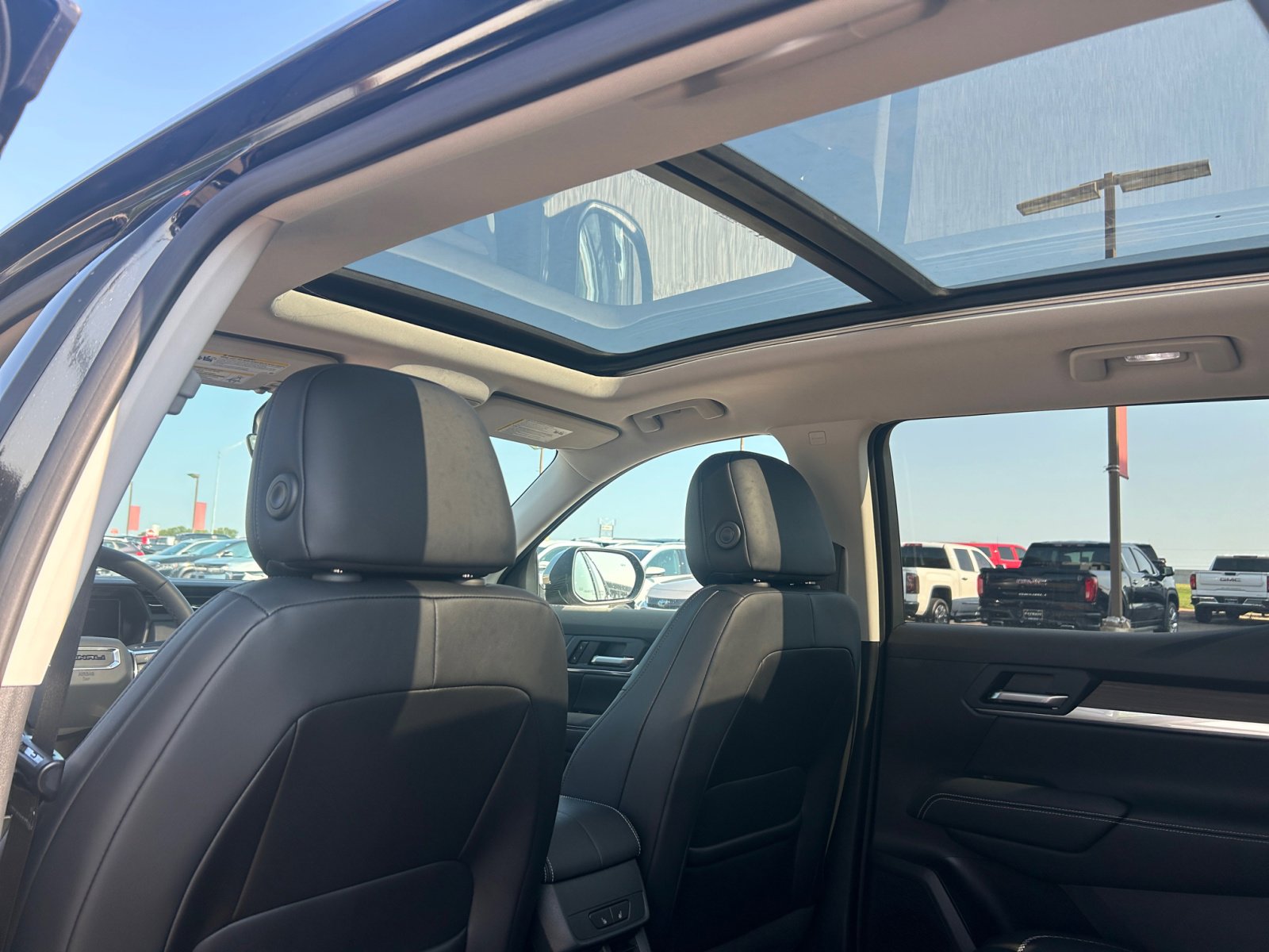 New 2026 GMC Terrain Denali w/ LPO, Floor Liner Package image 19