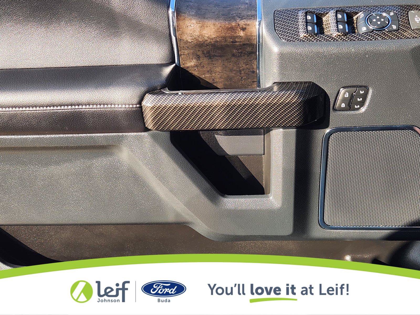 Used 2022 Ford F250 Lariat w/ Lariat Ultimate Package AWD/4WD image 17