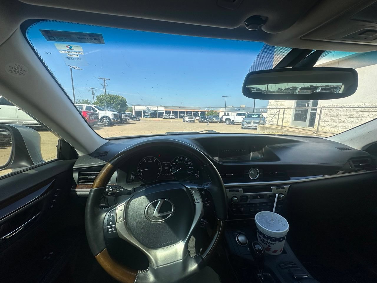 Used 2015 Lexus ES 350 w/ Luxury Package FWD image 11