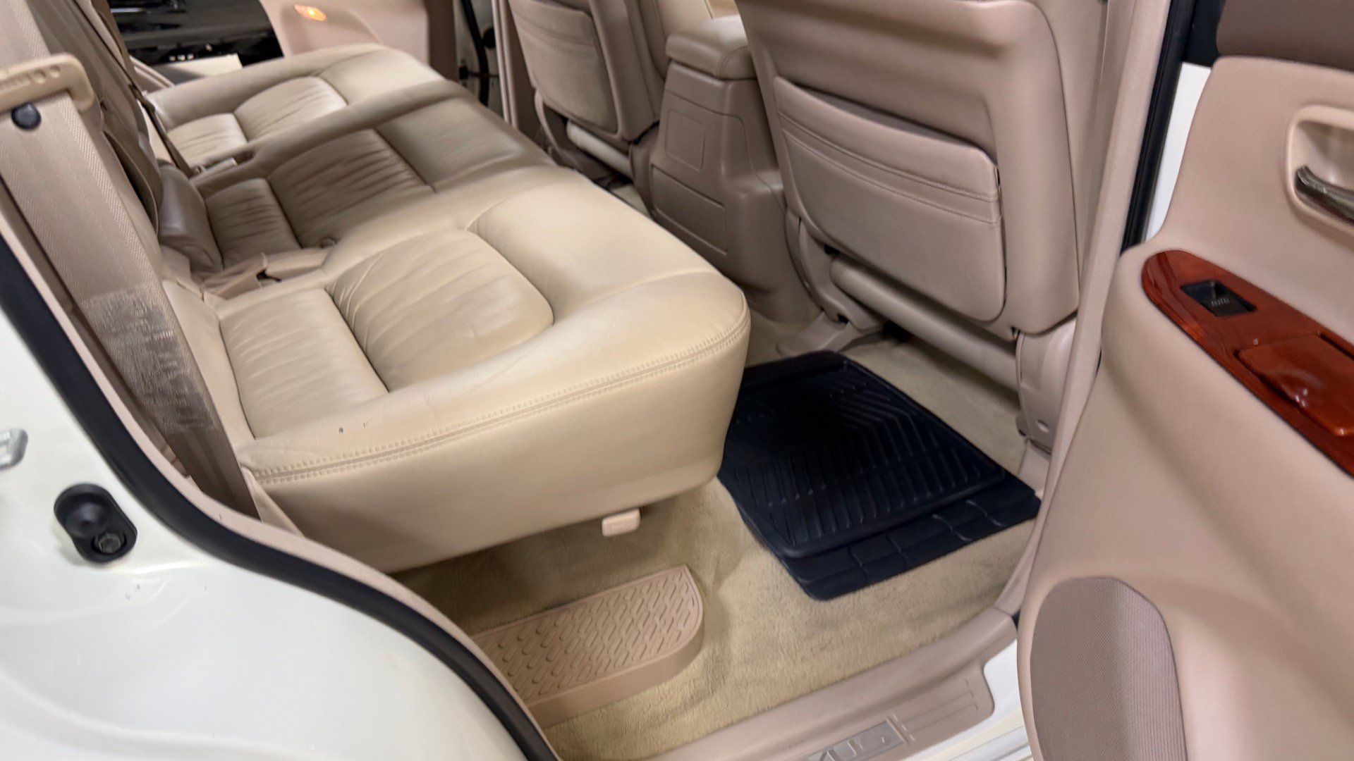 Used 2000 Lexus LX 470 4WD image 31