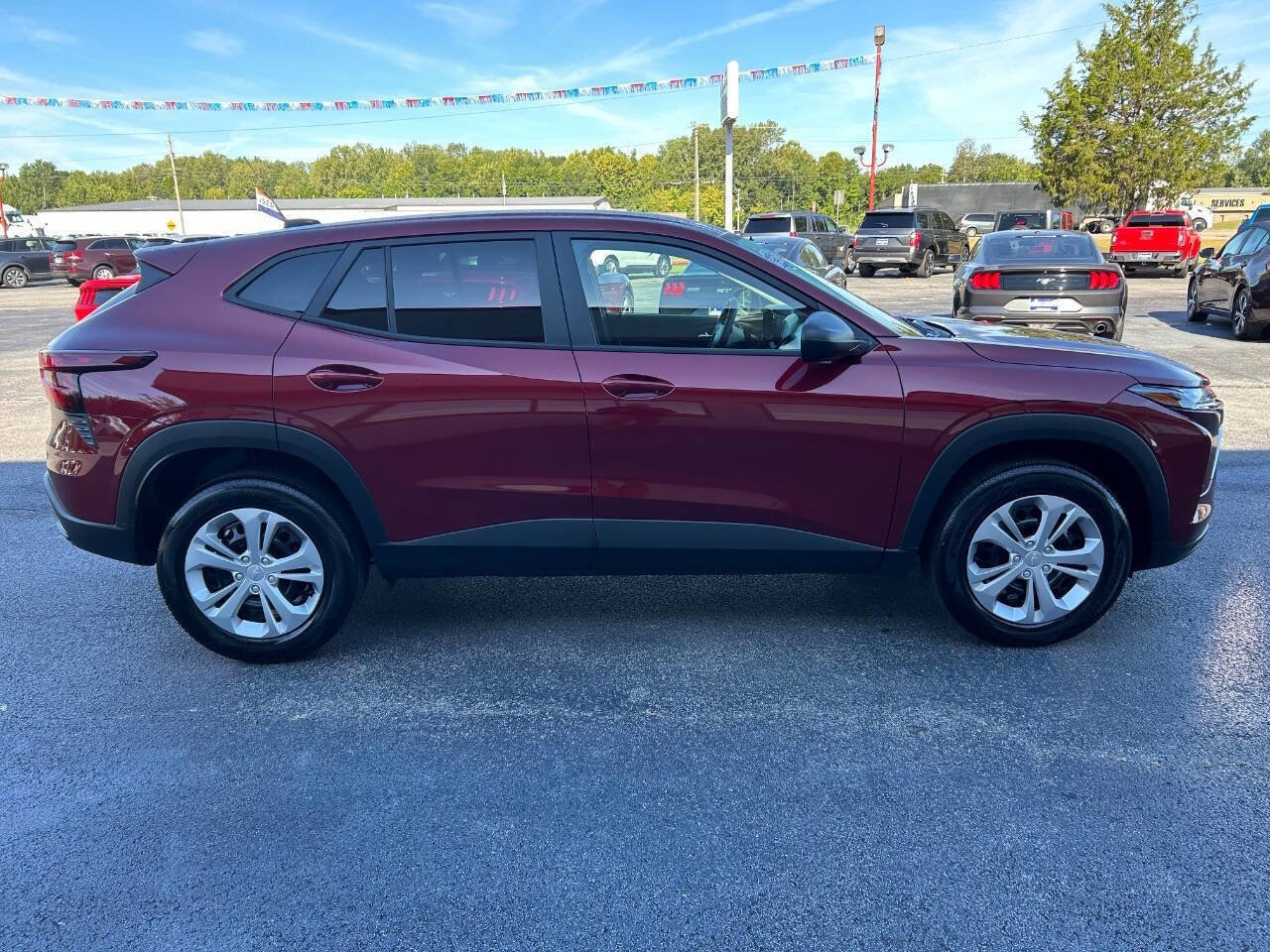Used 2024 Chevrolet Trax LS FWD image 5