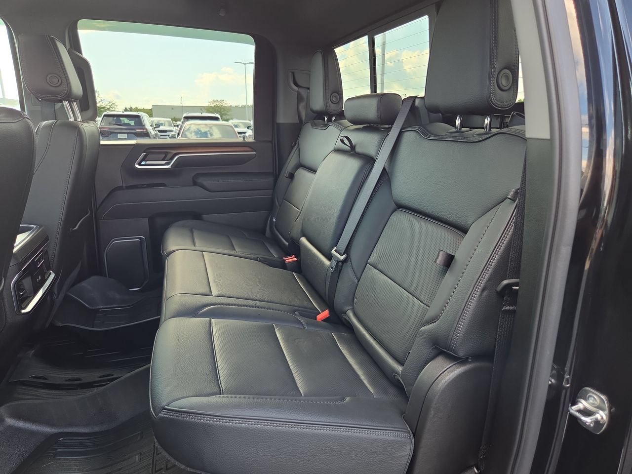 Used 2025 GMC Sierra 3500 Denali w/ Denali Reserve Package AWD/4WD image 13