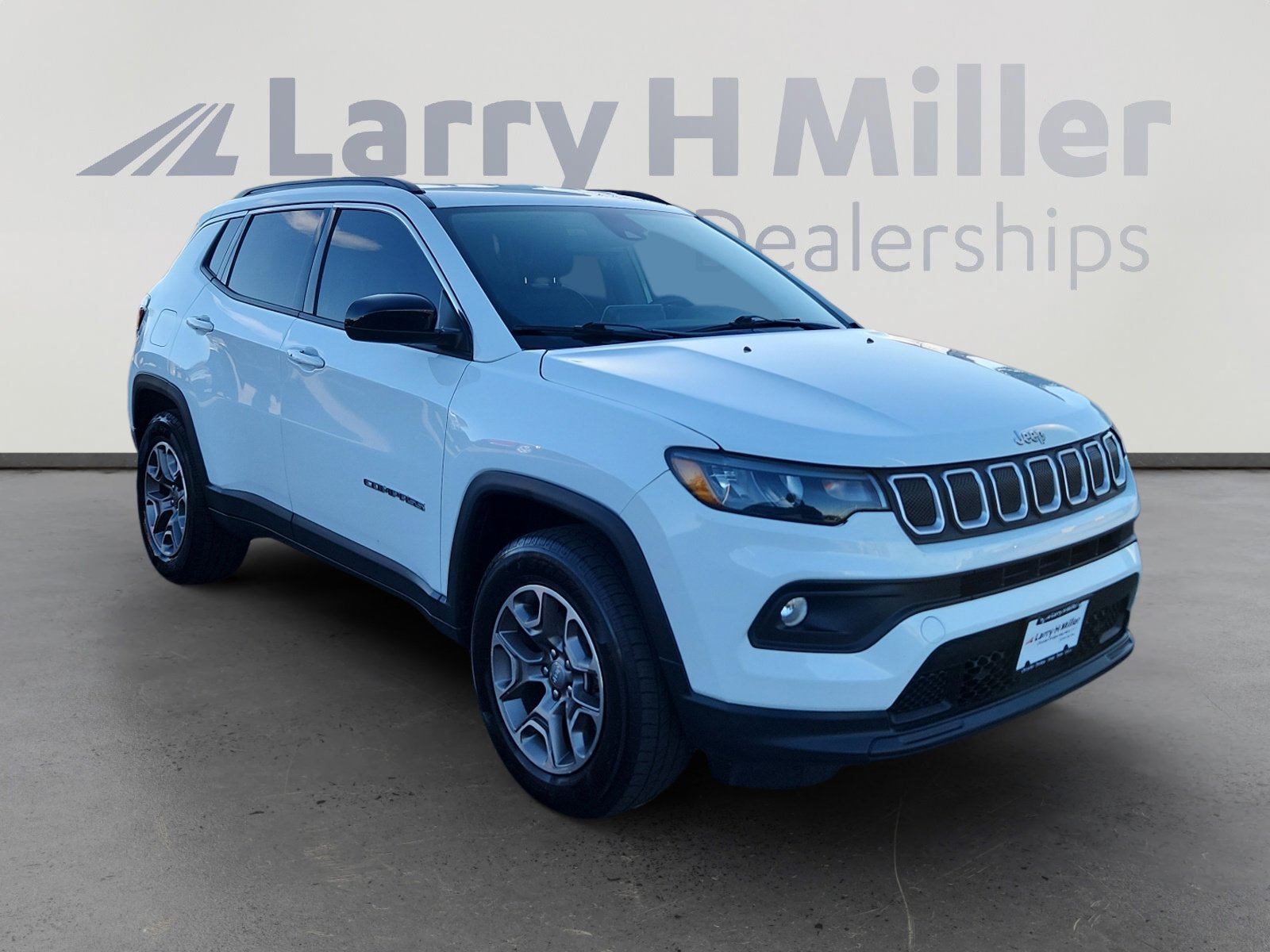 Used 2022 Jeep Compass Latitude image 8