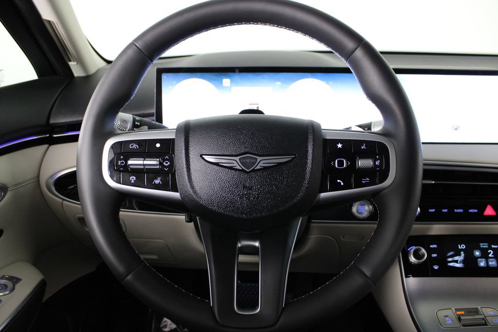 Used 2026 Genesis GV70 2.5T Select image 8