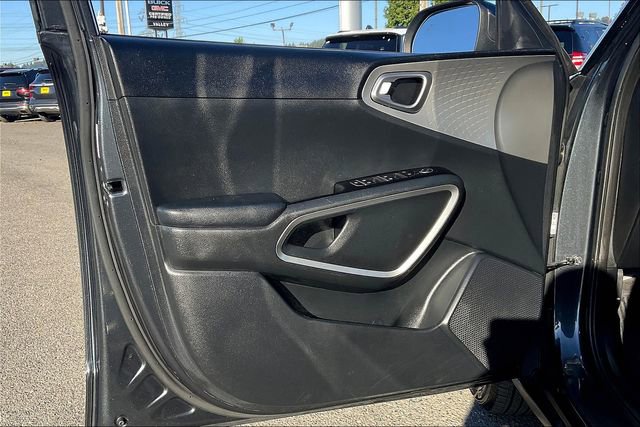 Used 2023 Kia Soul LX w/ Option Group 015 image 21