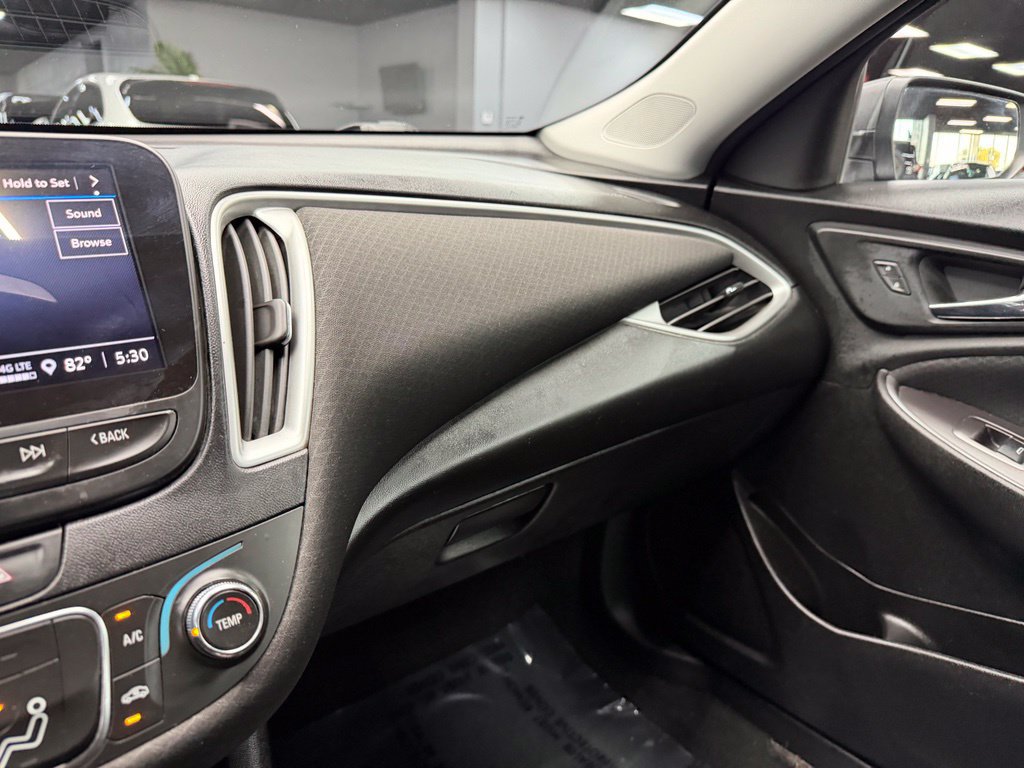 Used 2022 Chevrolet Malibu LS w/ LPO, Convenience Package 2 FWD image 27