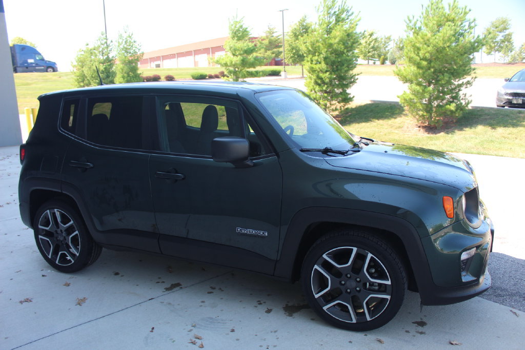 Used 2021 Jeep Renegade Sport FWD image 12