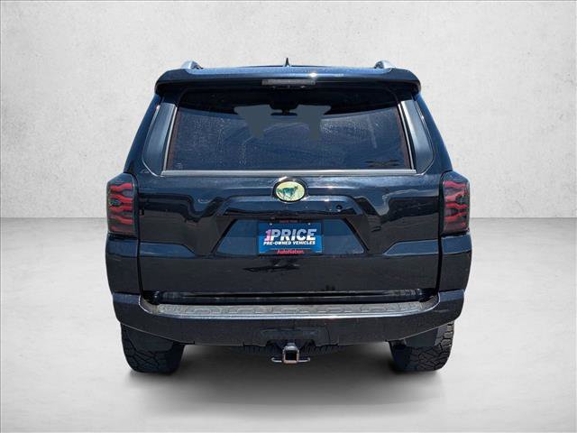 Used 2018 Toyota 4Runner SR5 AWD/4WD image 6