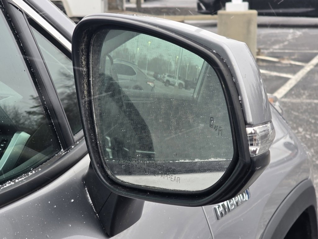 Used 2021 Toyota RAV4 LE image 19