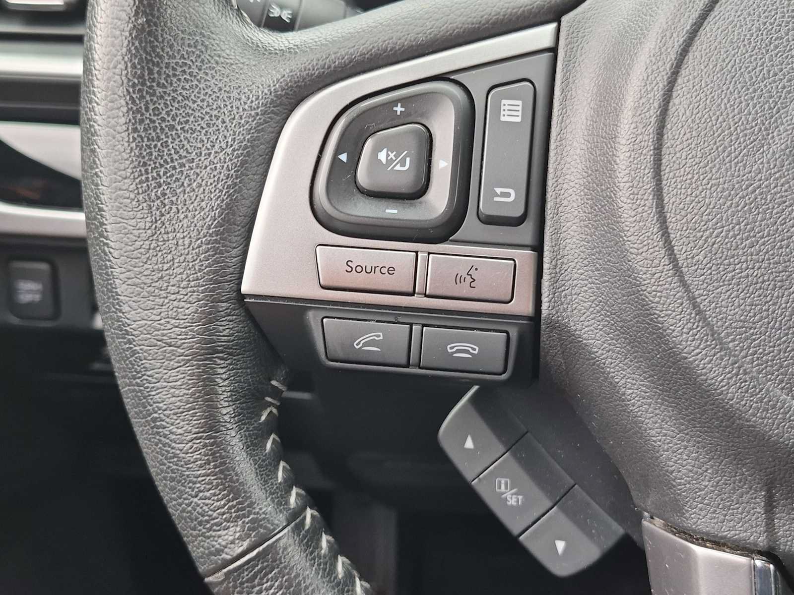 Used 2018 Subaru Forester 2.5i Touring AWD/4WD image 24