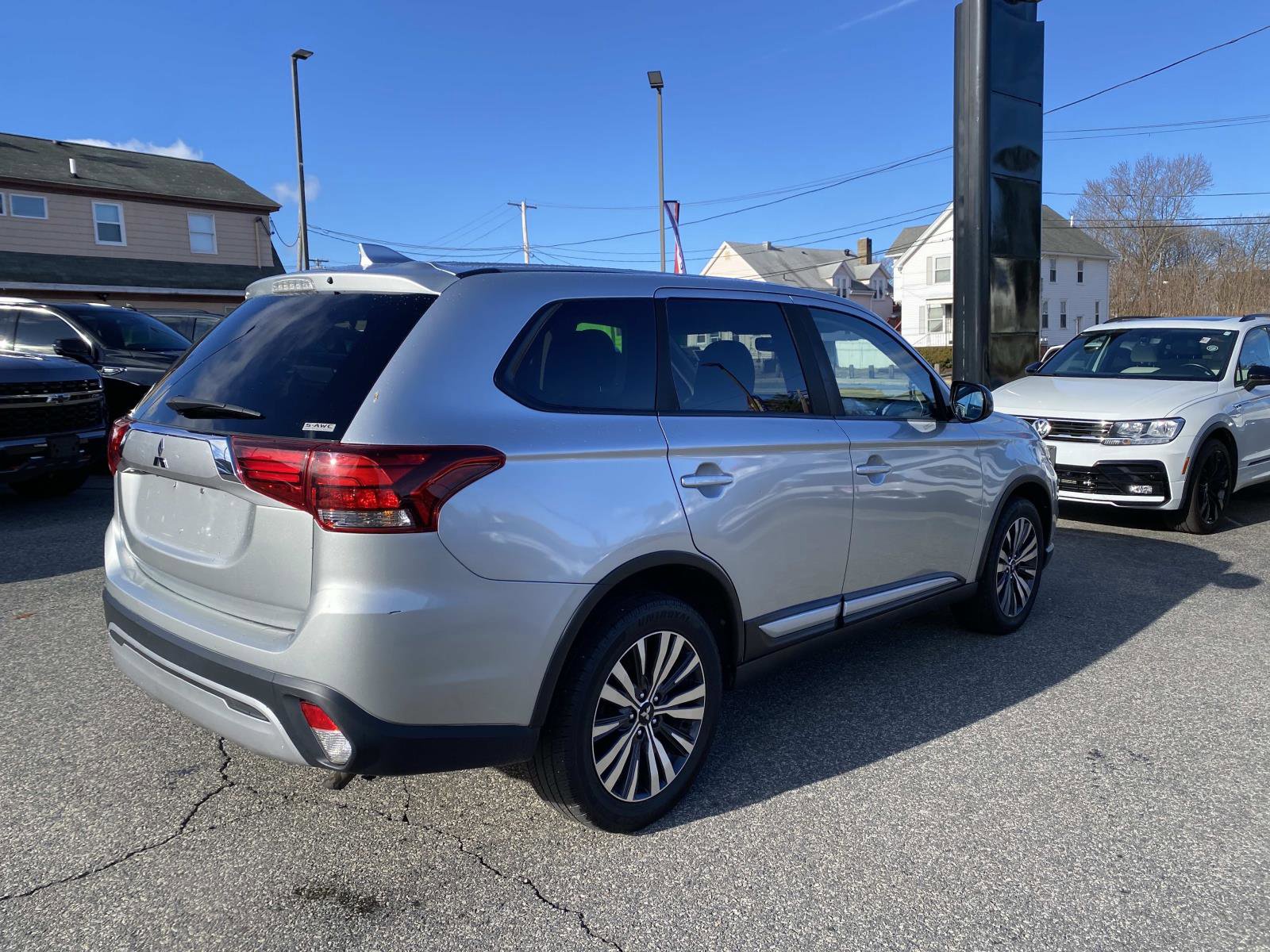 Used 2020 Mitsubishi Outlander ES image 6