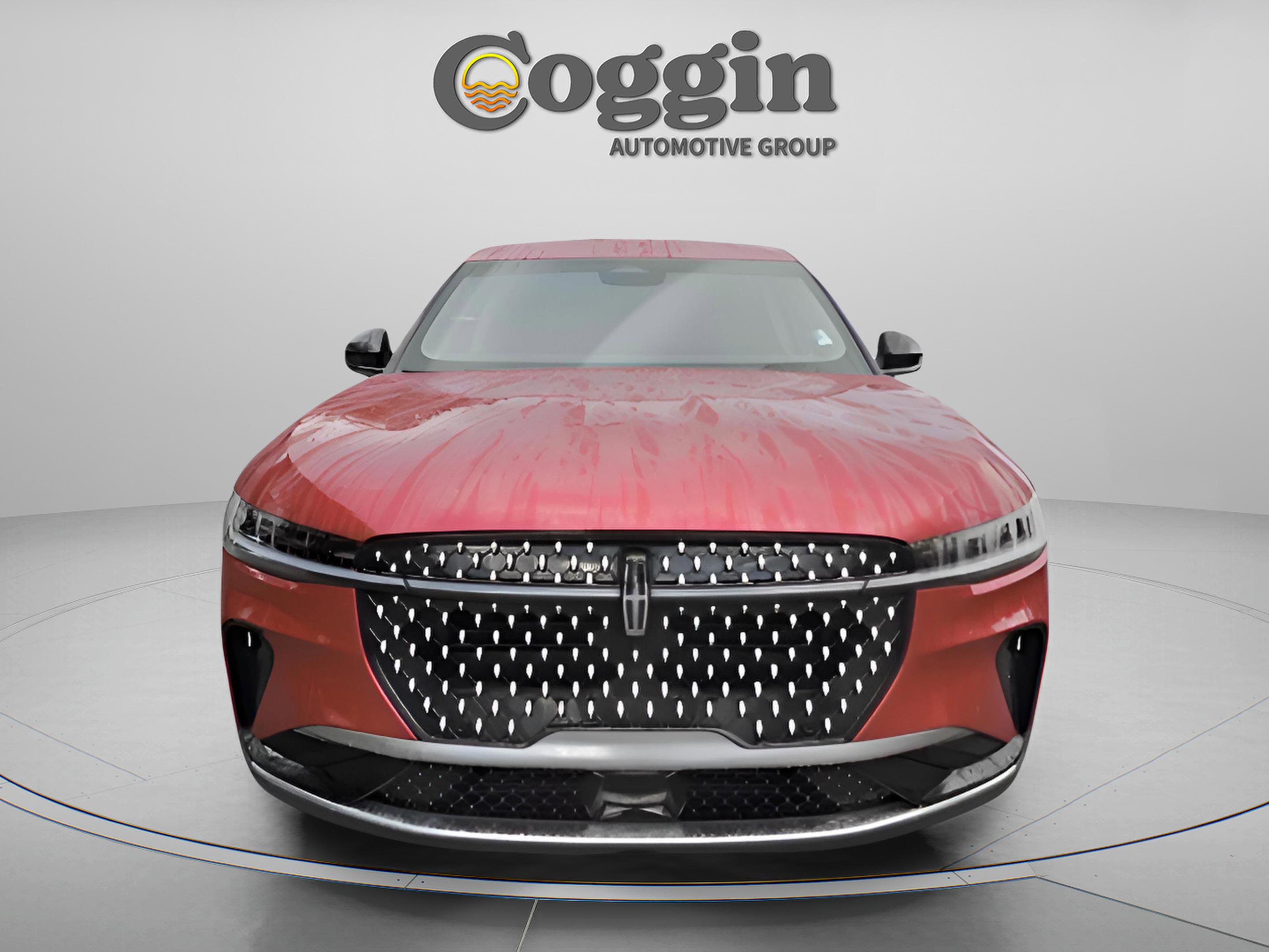 Used 2024 Lincoln Nautilus Premier image 6