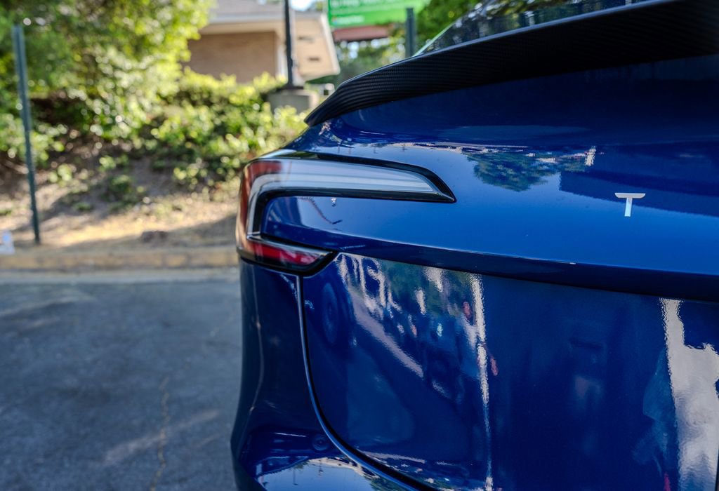 Used 2025 Tesla Model 3 Performance image 27