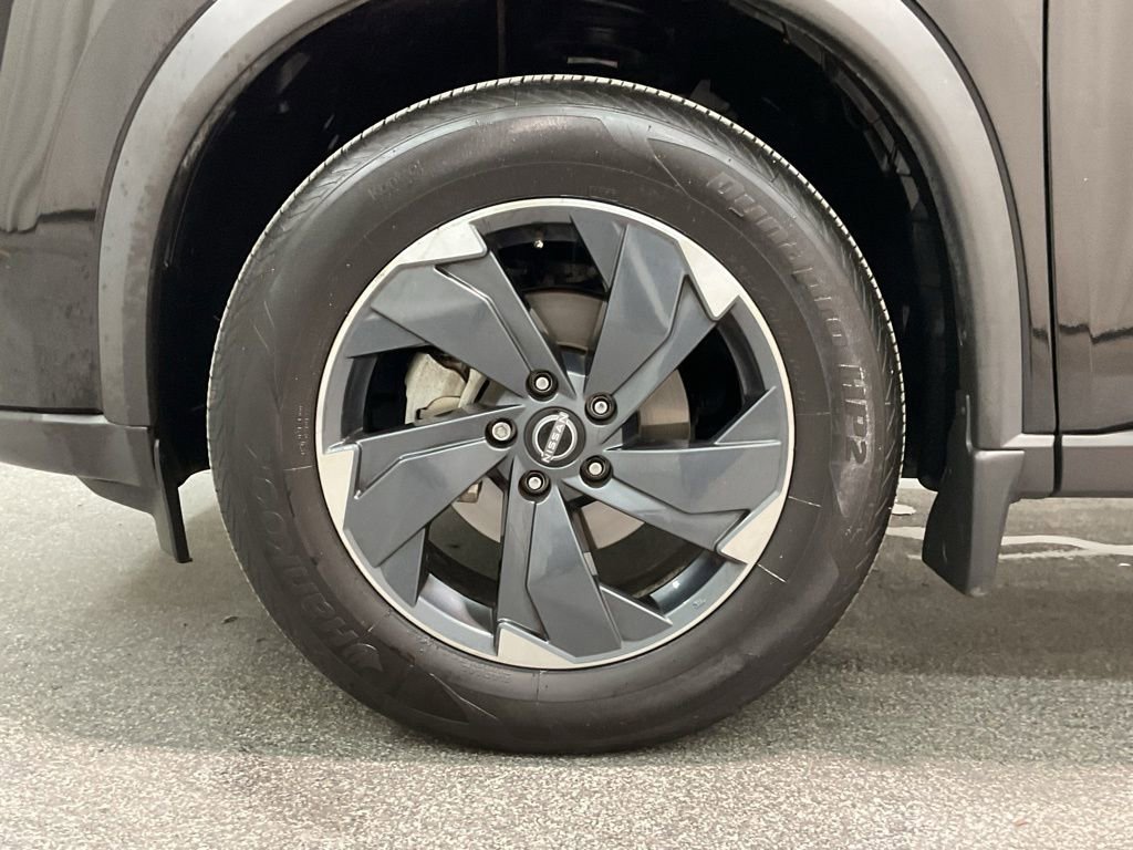 Used 2024 Nissan Rogue SV AWD/4WD image 30