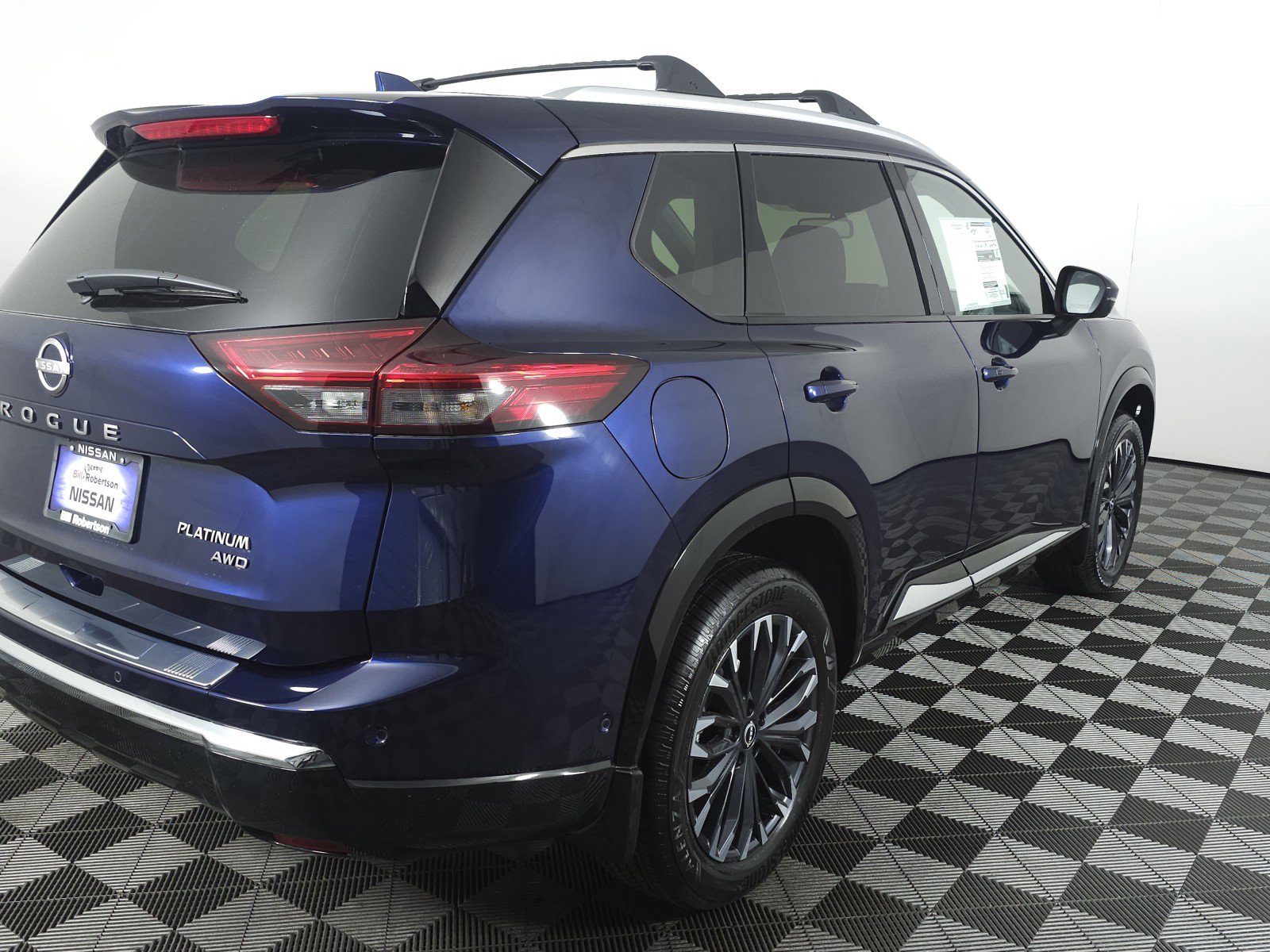 New 2026 Nissan Rogue Platinum image 4