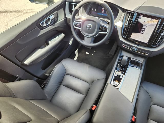 Certified 2025 Volvo XC60 B5 Plus AWD/4WD image 12