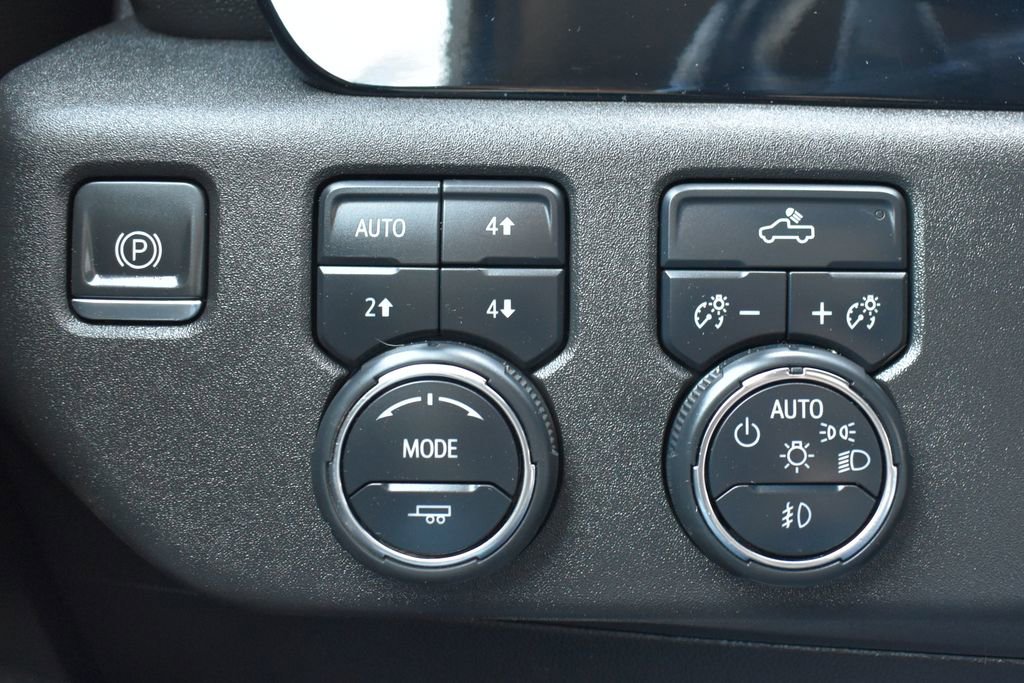 Used 2023 Chevrolet Silverado 1500 RST w/ Z71 Off-Road Package image 18