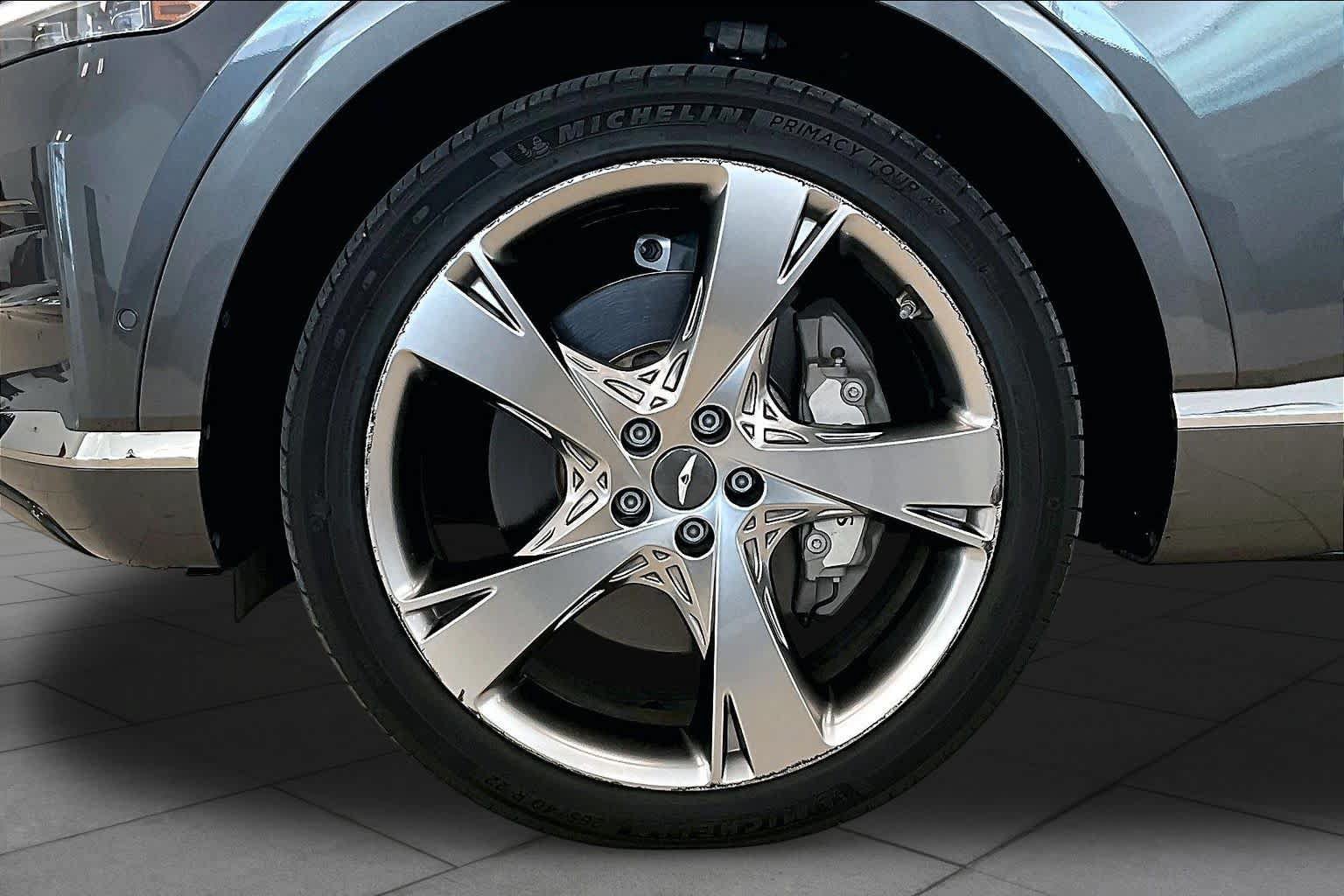 Used 2022 Genesis GV80 2.5T w/ Prestige Package 04 AWD/4WD image 10
